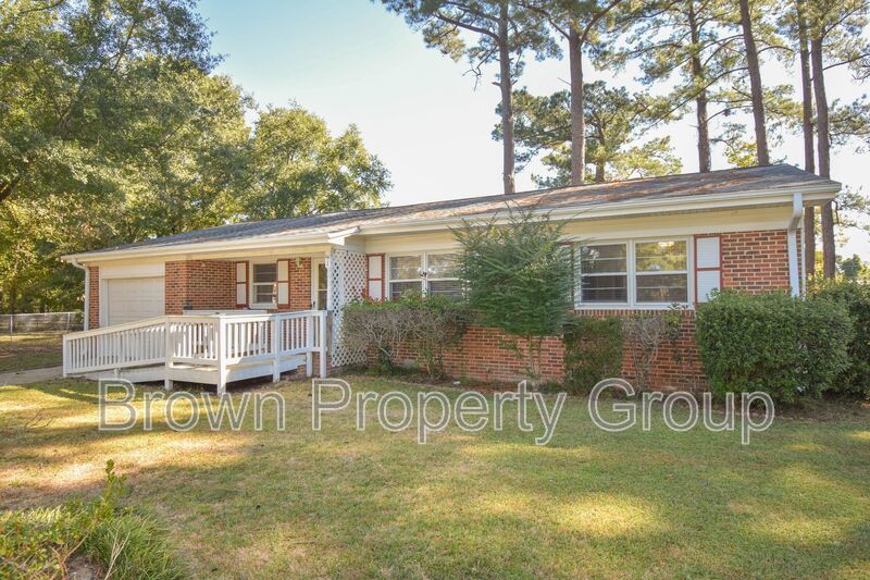 Accepting Applications: 3 Bedroom 1.5 Bathroom- Small Dogs Considered property image