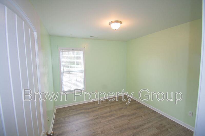 3 Bedroom 2 Bathroom - Pets Considered! property image