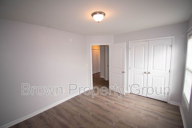 3 Bedroom 2 Bathroom - Pets Considered! property image